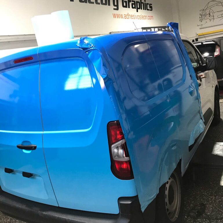 cambio-color-vehiculo-adhesivos-leon